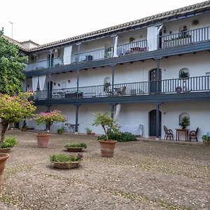 En Monumento Historico Nacional Corral Del Conde-duque De Olivares Séville