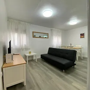 Apartamento Piso Junto Al Hospital Macarena, Sevilla